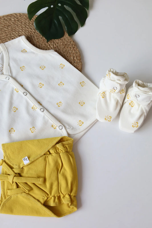 Amber-Glow-Newborn-Clothes-Set