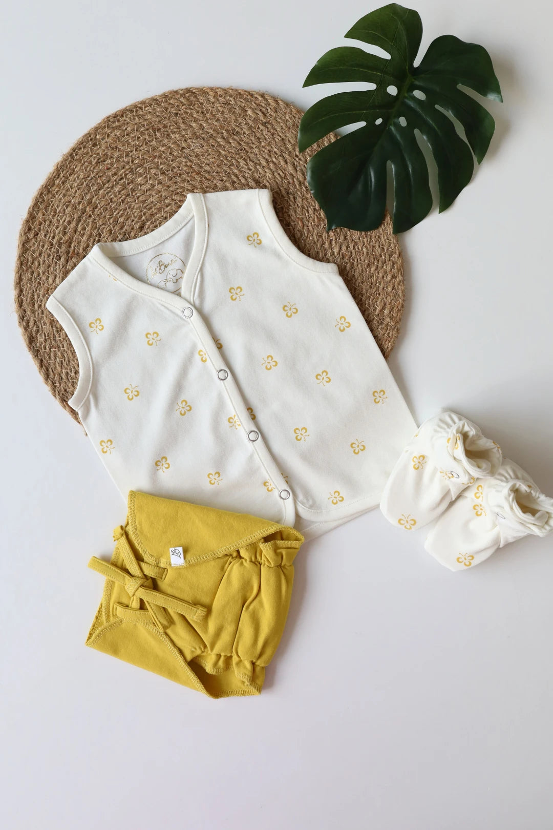 Amber-Glow-Newborn-Clothes-Set
