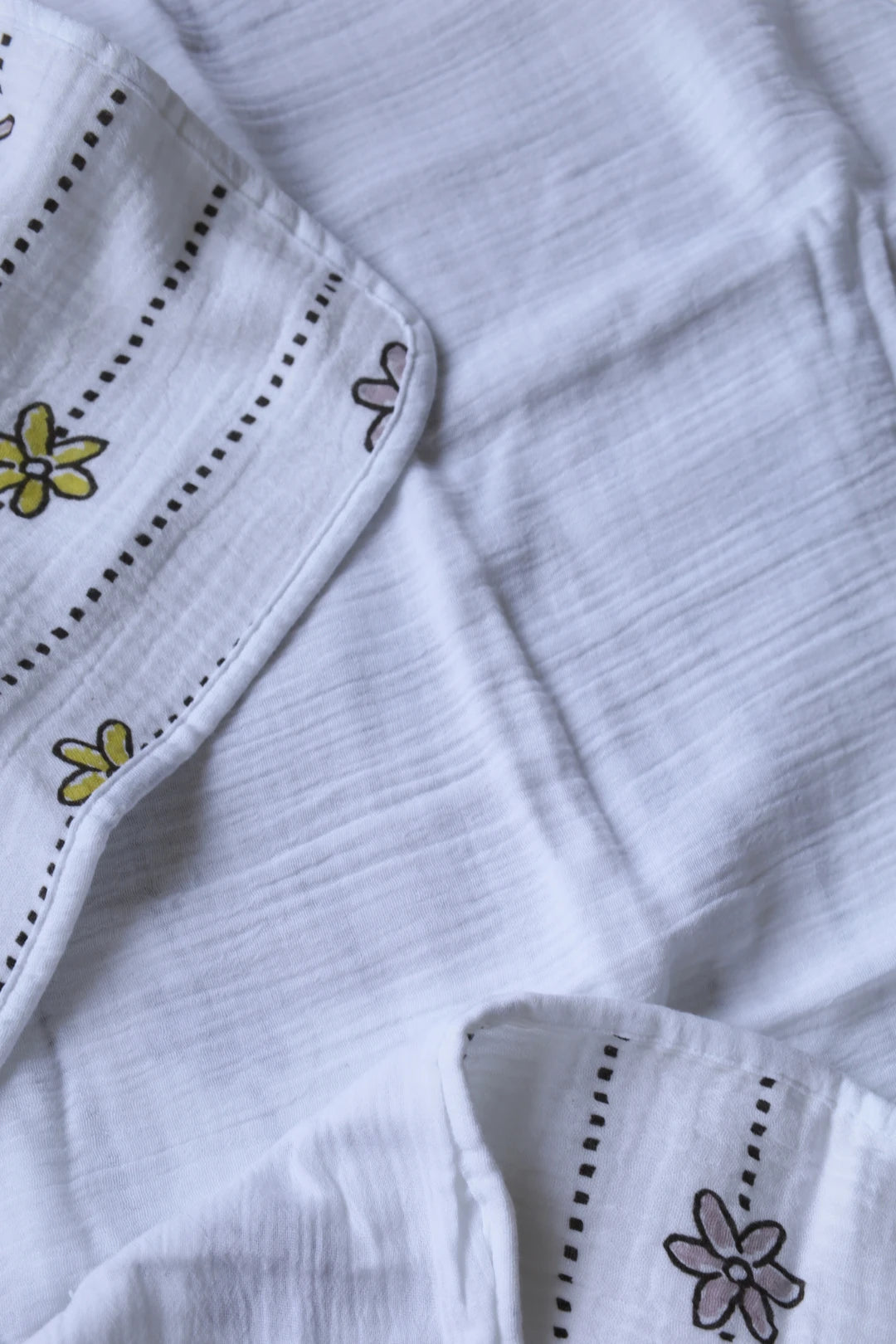 Blossom-Muslin-Hooded-Baby-Towel