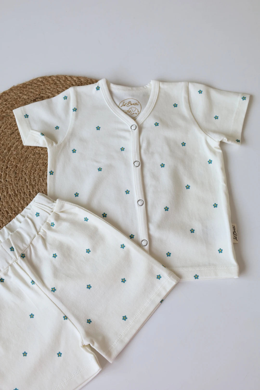 Blue Daisy-Newborn Jabla and Shorts