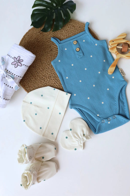 Blush-and-Bloom-Bundle-Newborn-Essentials-Gift-Combo