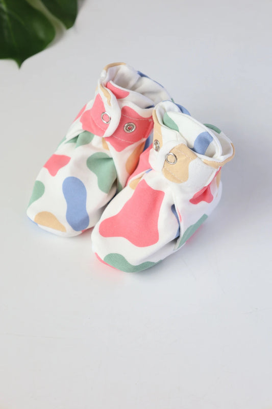 Camo-Fluff-Baby-Booties