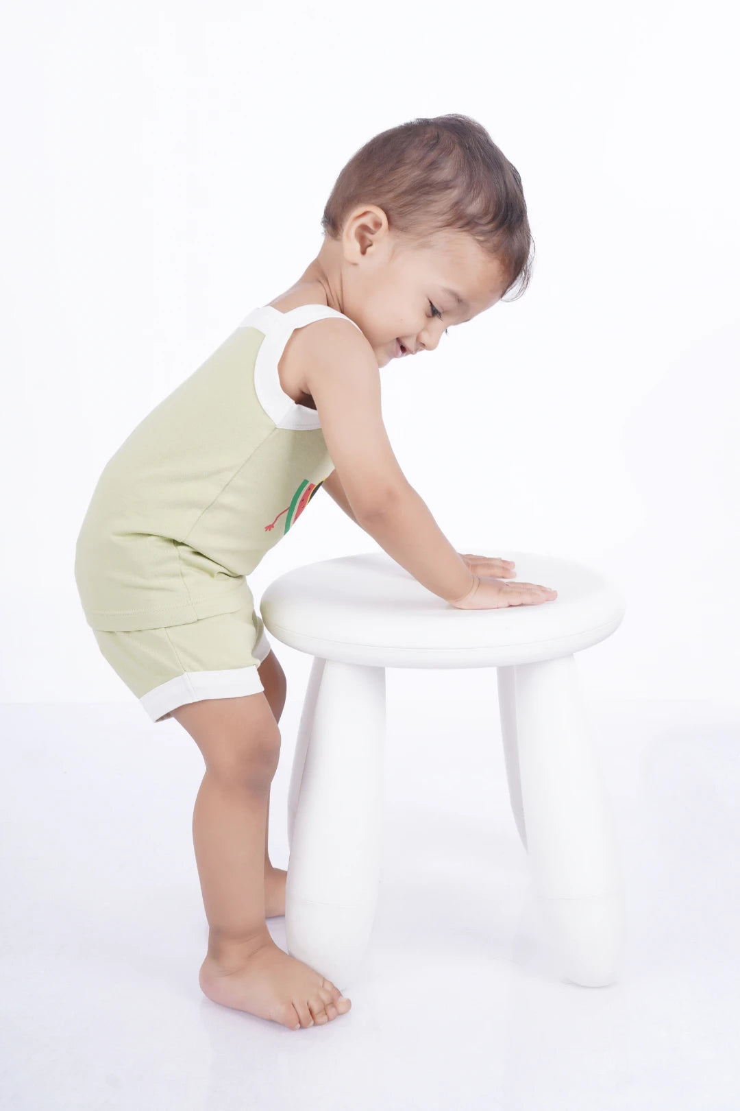 Chill-ON-Kids-Vest-and-Shorts