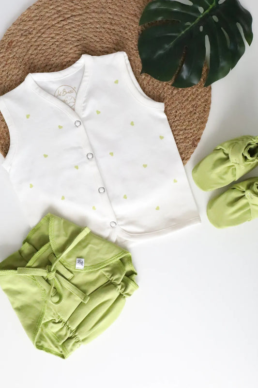 GreenLilHearts-Newborn-Clothes-Set