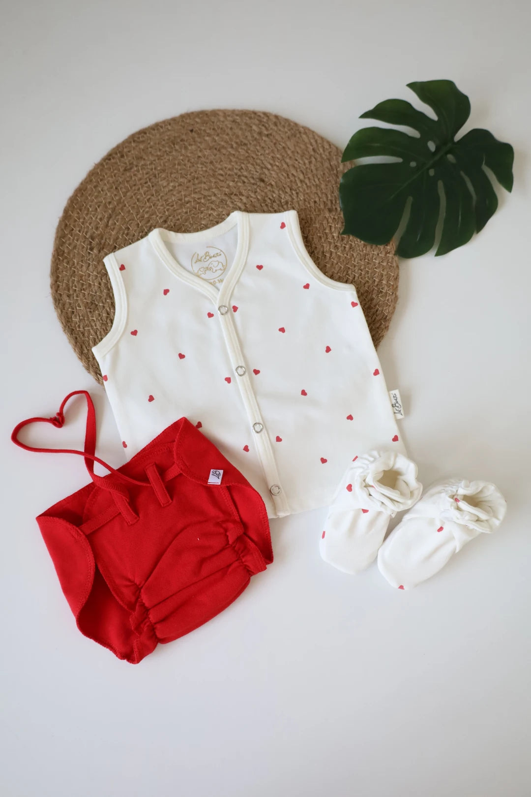 Heart-Strings-Newborn-Clothes-Set