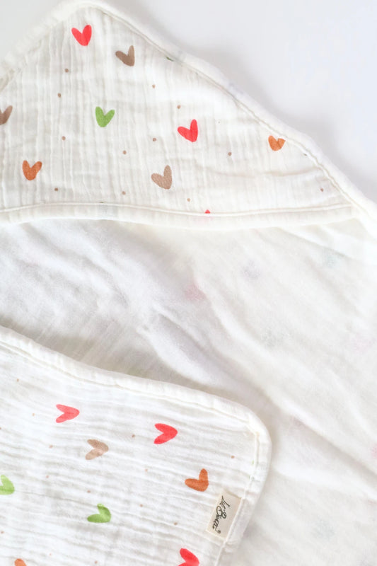 Heart_Pops-Muslin-Hooded-Baby-Towel
