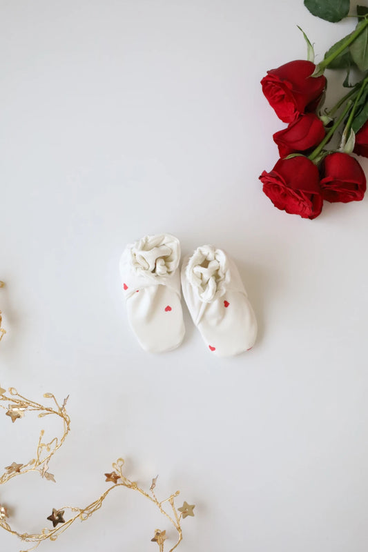 Hugme-Newborn-Baby-Booties-and-Socks