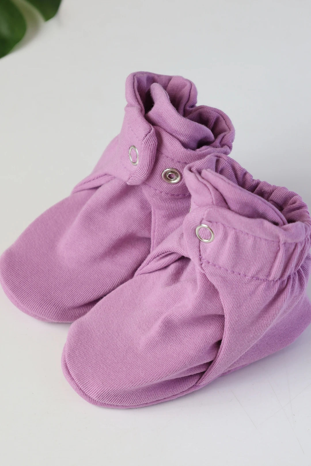 Lilac-Hug-Baby-Booties