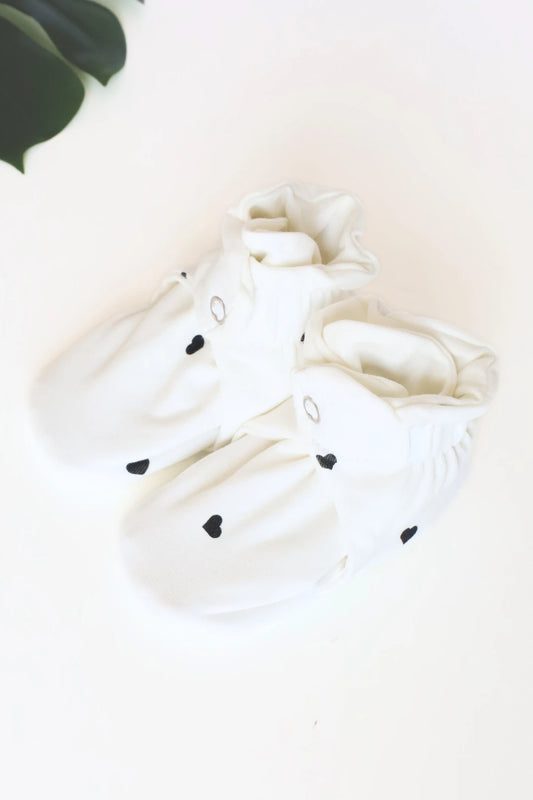 Love-Dots-Baby-Booties
