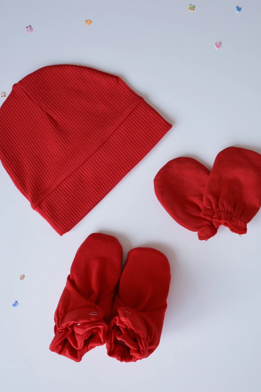 Newborn-Baby-Cap-Mittens-Booties-Set-Trio-Cherry