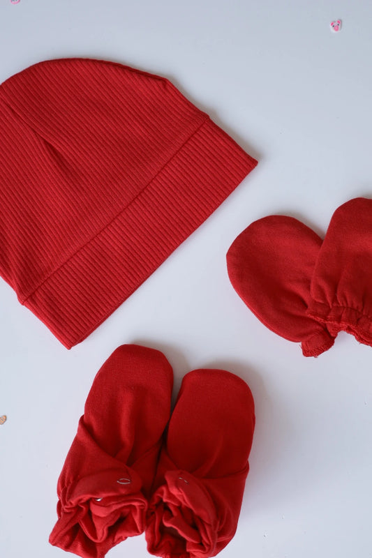 Newborn-Baby-Cap-Mittens-Booties-Set-Trio-Cherry