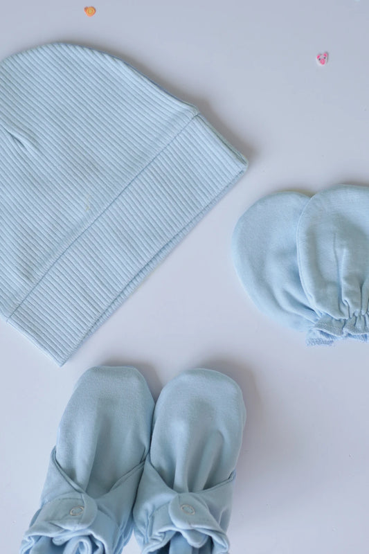 Newborn-Baby-Cap-Mittens-Booties-Set-Trio-Cloud-Blue