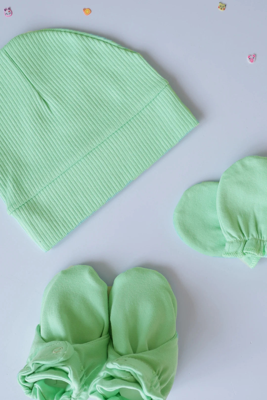 Newborn-Baby-Cap-Mittens-Booties-Set-Trio-Teal
