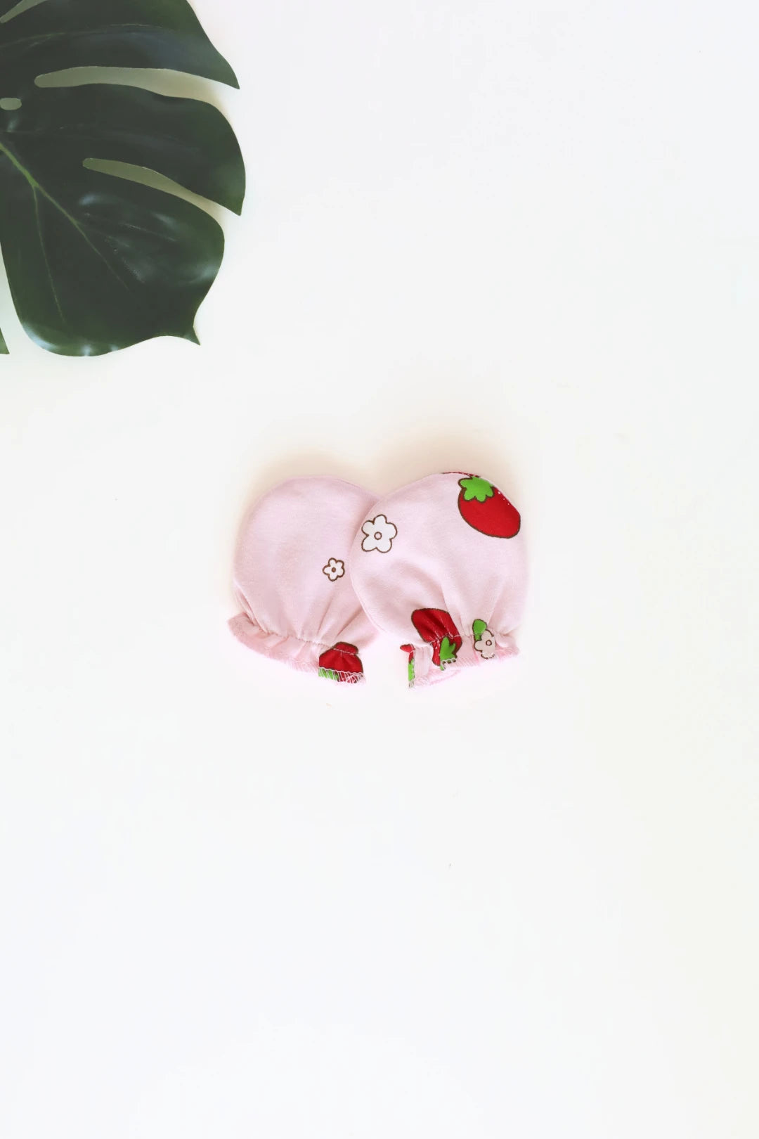 Pink-Berry-Newborn-Mittens