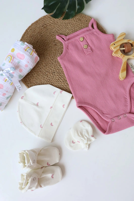 Pretty-in-Pink-Bundle-Newborn-Essentials-Gift-Combo