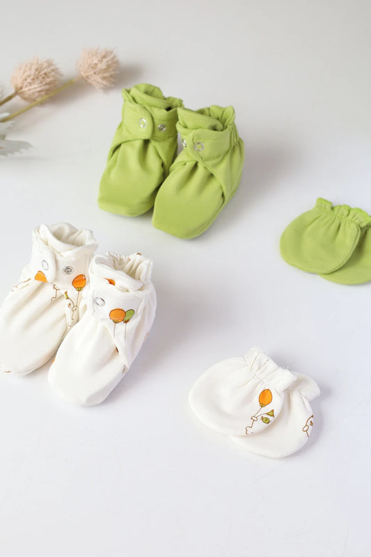 Seal-Pop-Baby-Mittens-and-Booties