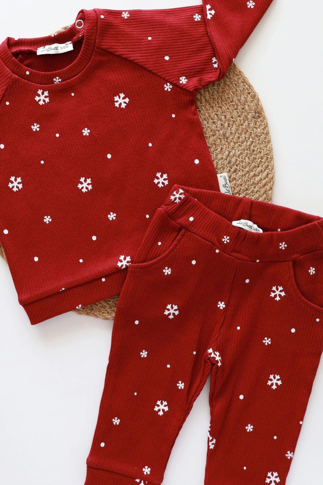 Snowy-Snuggle-Kids-T-Shirt-and-Pant-Set