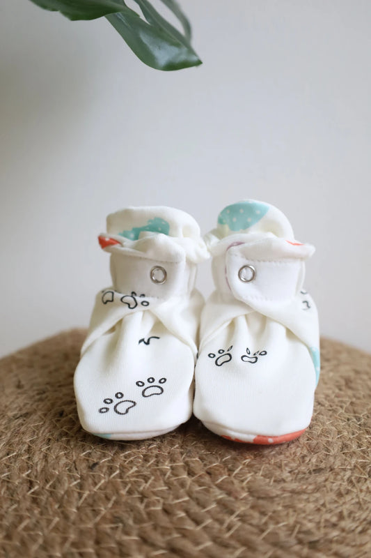 Snug-10-Newborn-Baby-Booties-and-Socks