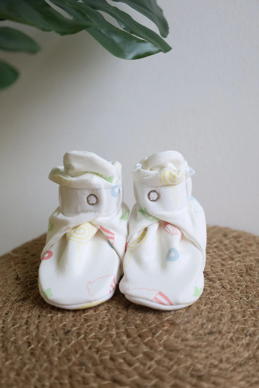 Snug-11-Newborn-Baby-Booties-and-Socks
