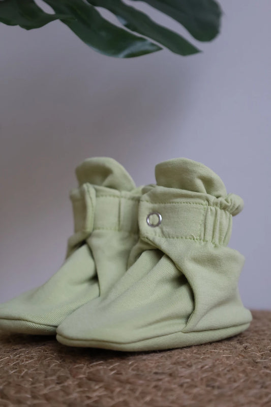 Snug-15-Newborn-Baby-Booties-and-Socks