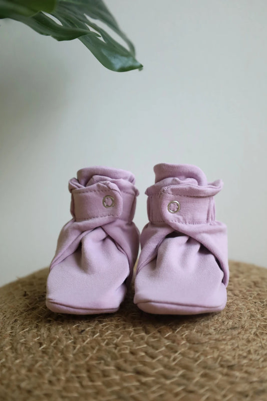 Snug-17-Newborn-Baby-Booties-and-Socks