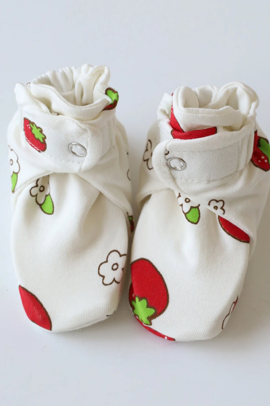 Snug-23-Newborn-Baby-Booties-and-Socks