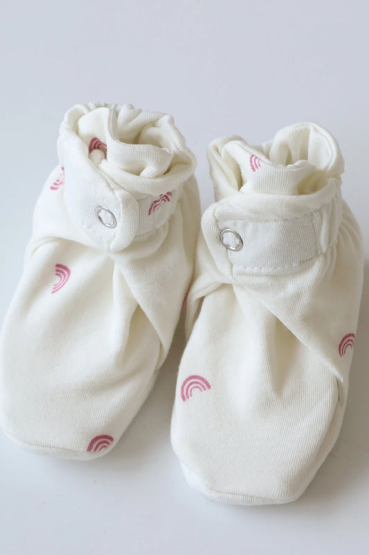 Snug-25-Newborn-Baby-Booties-and-Socks