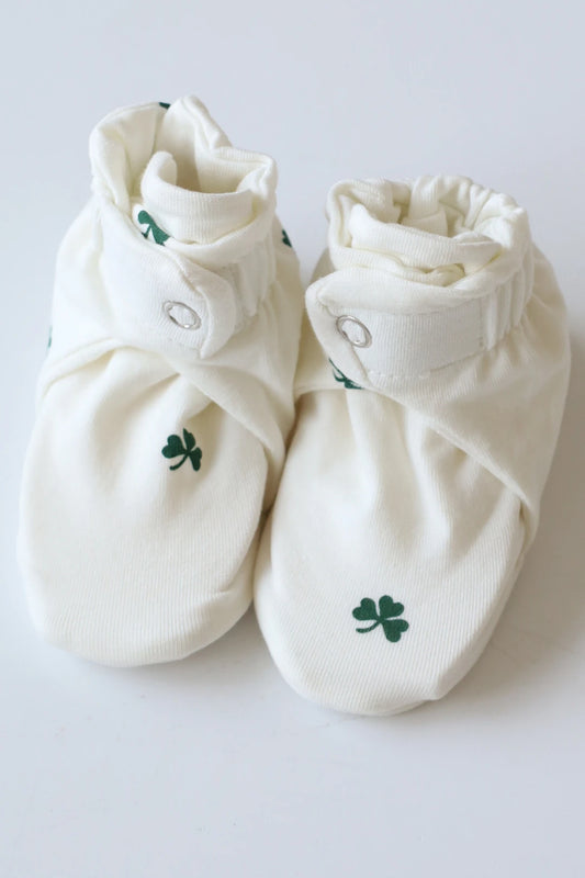 Snug-26-Newborn-Baby-Booties-and-Socks