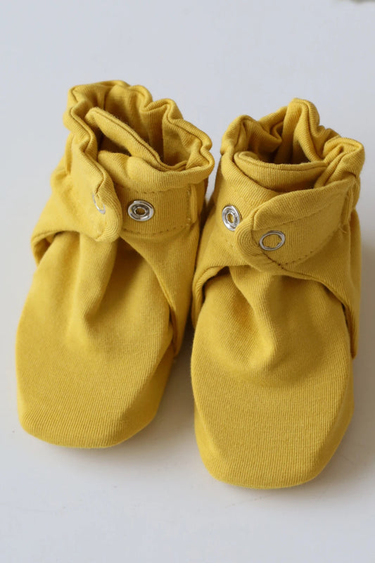 Snug-30-Newborn-Baby-Booties-and-Socks
