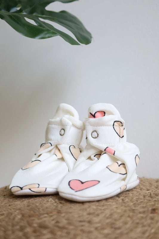 Snug-7-Newborn-Baby-Booties-and-Socks