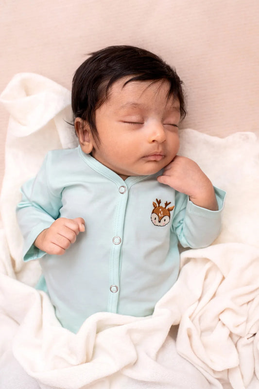 Snuggle_Deer-Full-Sleeve-Newborn-Jabla