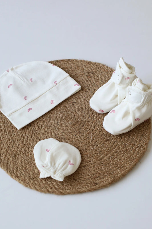 Trio-Arch-Cap-Mittens-and-Booties-Combo