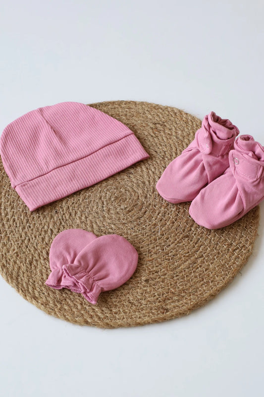 Trio-Candy-Cap-Mittens-and-Booties-Combo-2