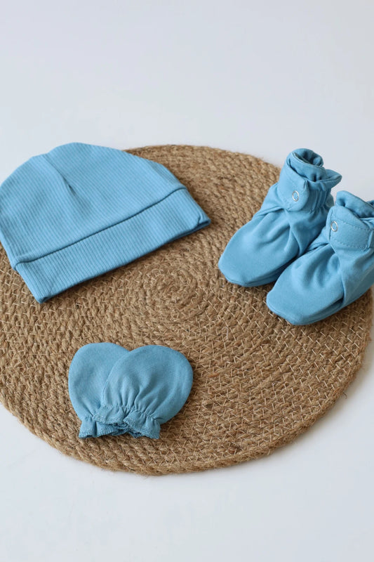 Trio-Indigo-Cap-Mittens-and-Booties-Combo