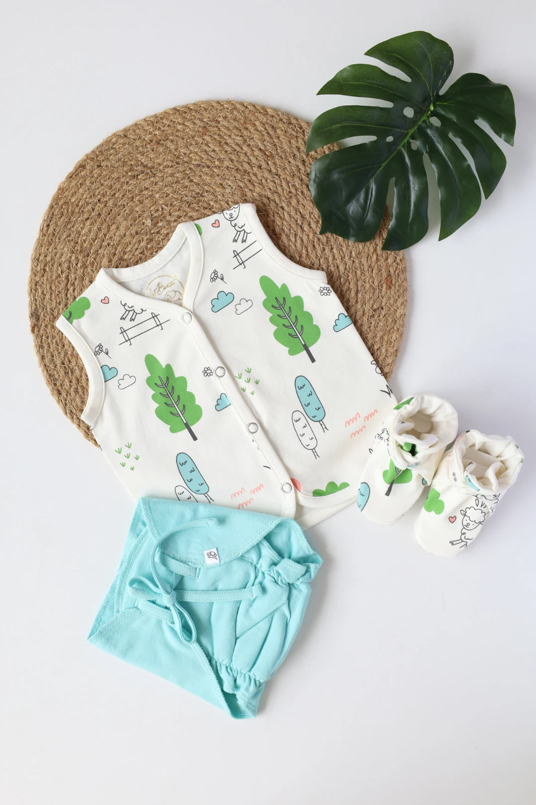 Woolly-Flocks-Newborn-Clothes-Set