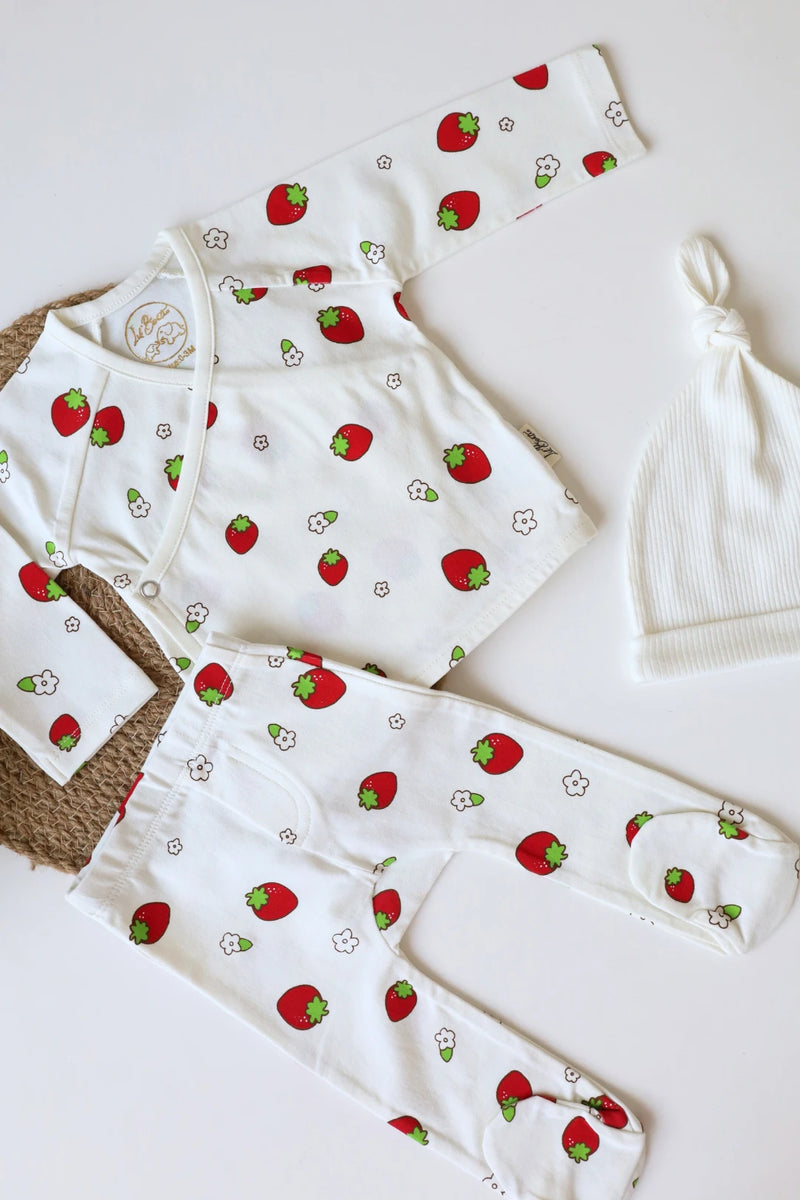 Berry-Blossom-Newborn-Clothes-Set