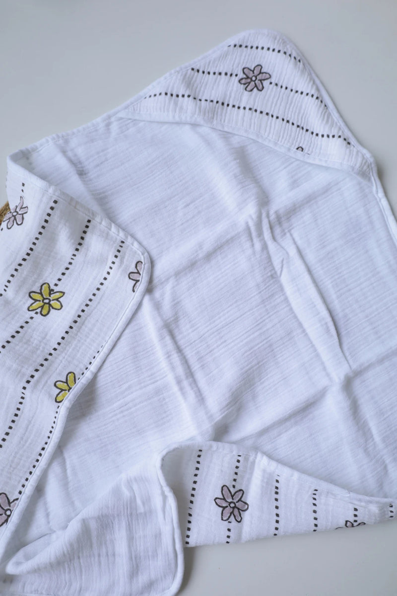 Blossom-Muslin-Hooded-Baby-Towel