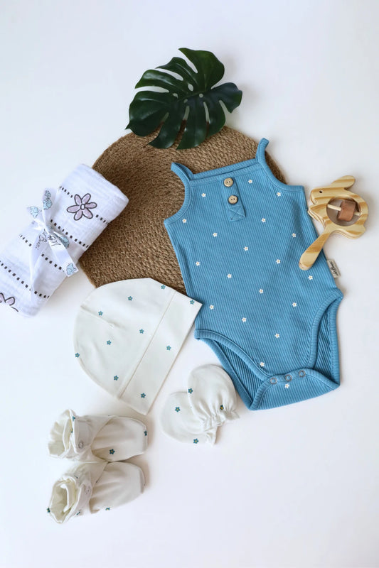 Blush-and-Bloom-Bundle-Newborn-Essentials-Gift-Combo