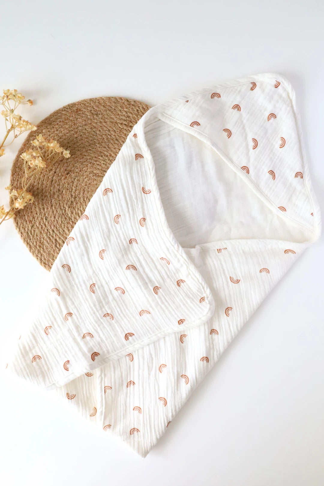 Cocoa_Arcs-Muslin-Hooded-Baby-Towel