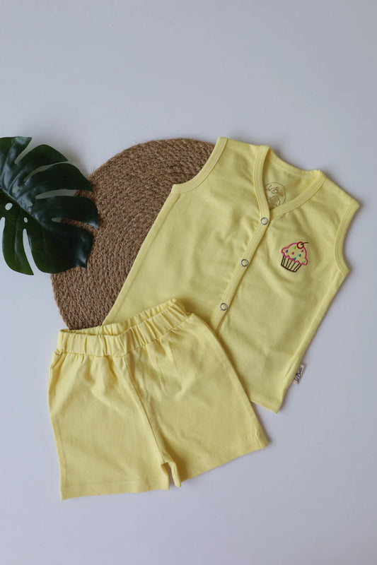 Cupcake-Newborn Jabla and Shorts