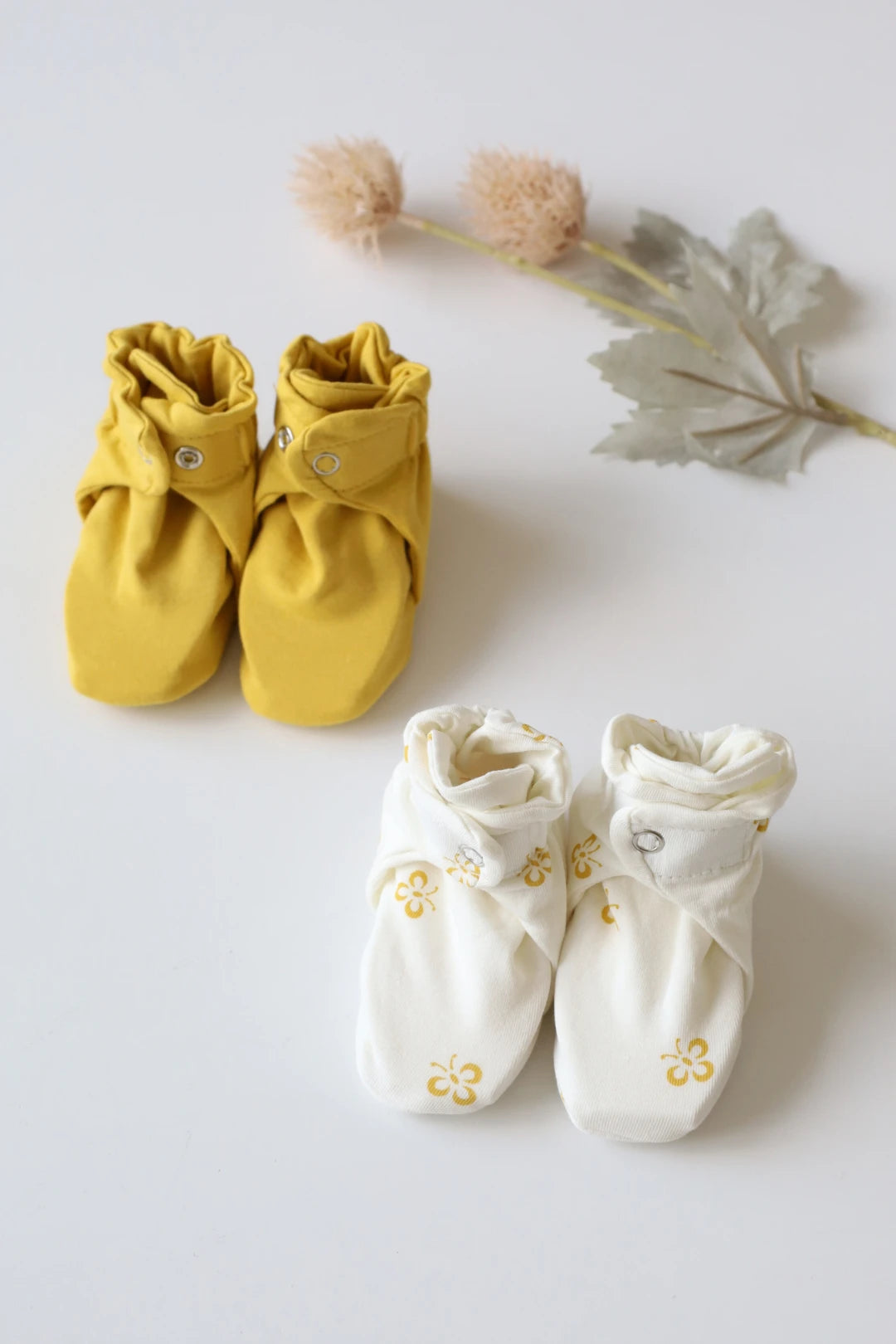 Duo-Flitter-Newborn-Baby-Booties-and-Socks