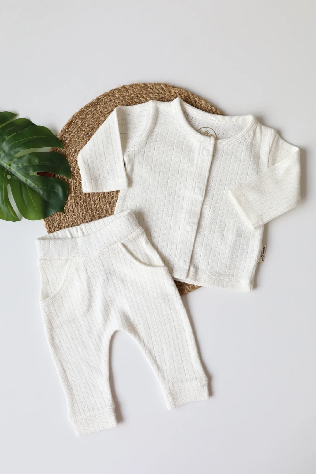 Eyelet-Pearl-Pointelle-Newborn-Clothes-Set