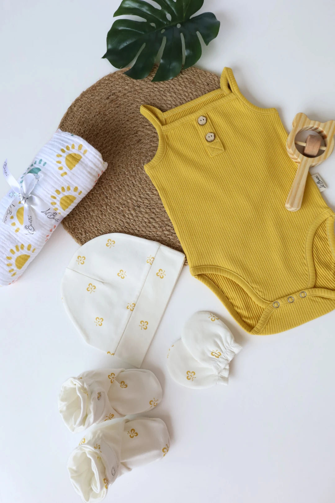 Golden-Glow-Bundle-Newborn-Essentials-Gift-Combo