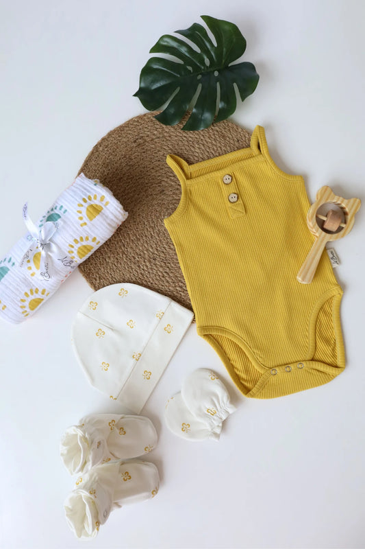 Golden-Glow-Bundle-Newborn-Essentials-Gift-Combo
