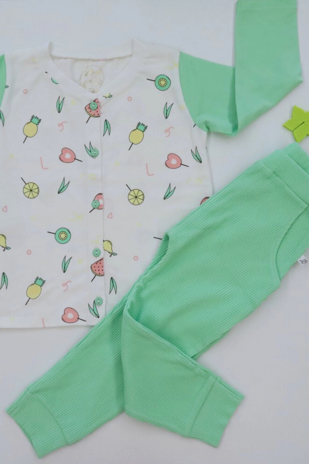 Green-Spring-Kids-T-Shirt-and-Pant-Set