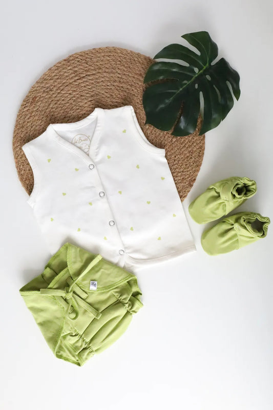 GreenLilHearts-Newborn-Clothes-Set