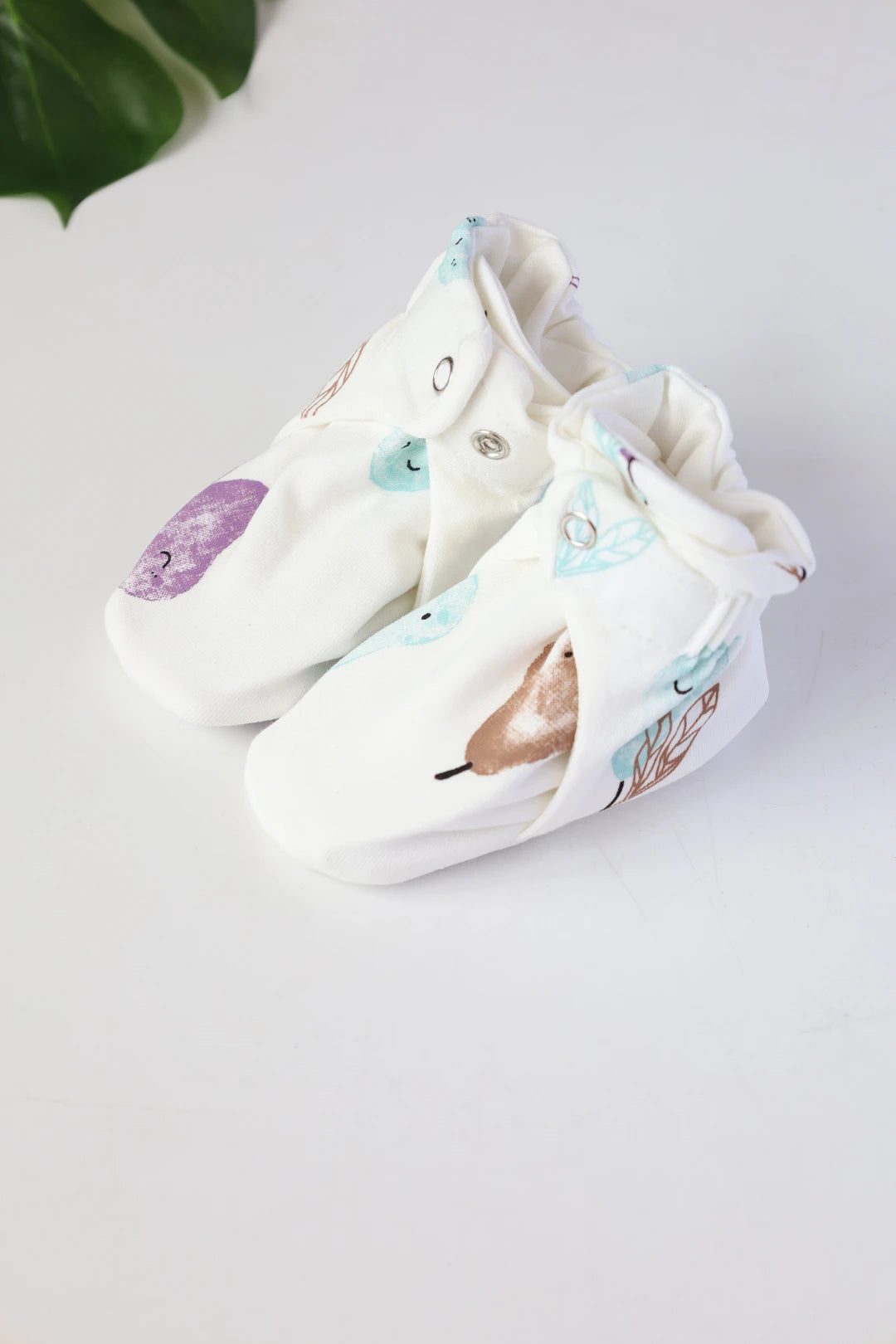 Happy-Pear-Baby-Booties