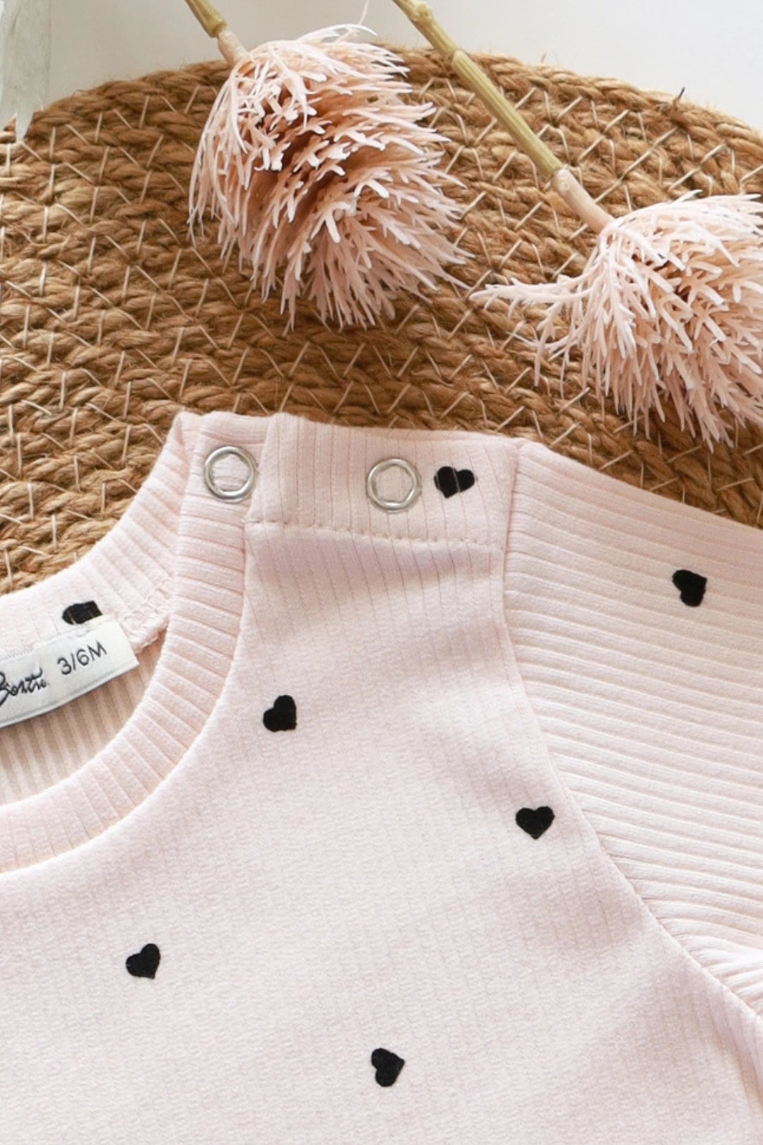 Heart-Hugs-Kids-T-Shirt-and-Pant-Set