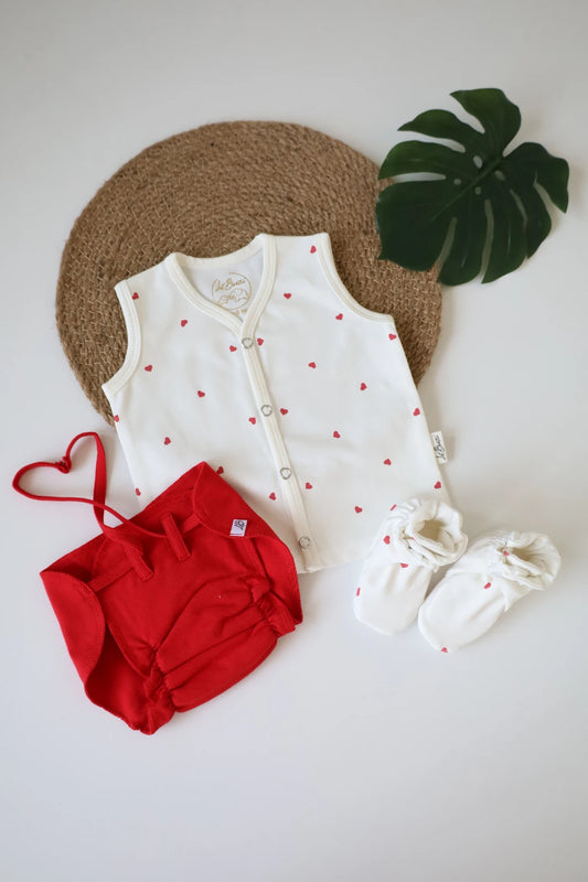 Heart-Strings-Newborn-Clothes-Set