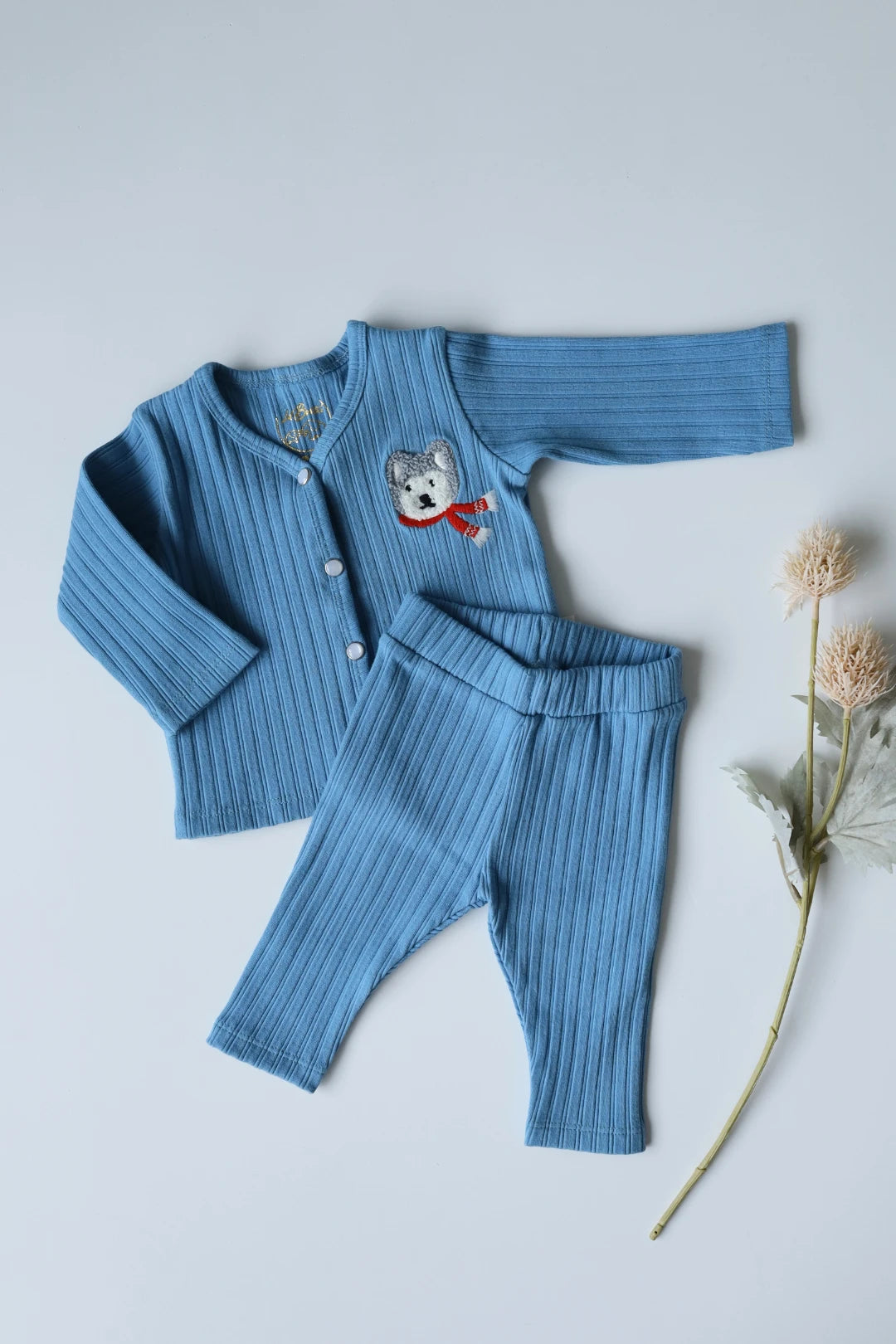 Howler-Newborn-Clothes-Set
